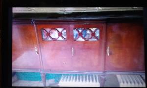 Mueble antiguo suizo