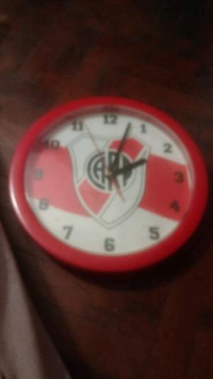 Reloj de River Plate para colgar.