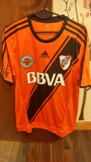 Camiseta de River original con etiqueta