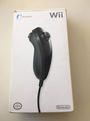 Nunchuck control Nintendo Wii. Original en caja. Impecable.