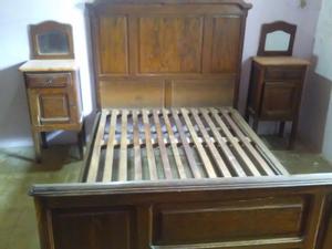 Juego de dormitorio antiguo