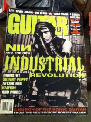 Revista Guitar World - Industrial Guitar - June 