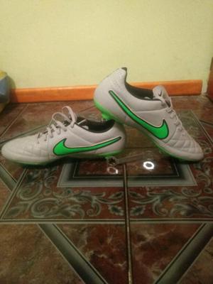 Botines nike tiempo