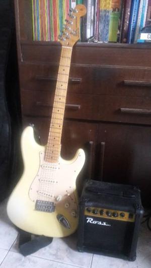 Guitarra Stratocaster SX + Amplificador Ross 10 W