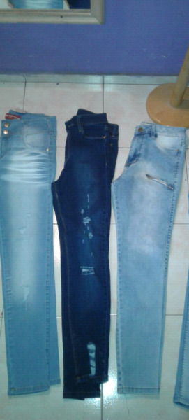 Jeans talle 42