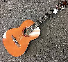 Guitarra Criolla Yamaha C40 Naylon