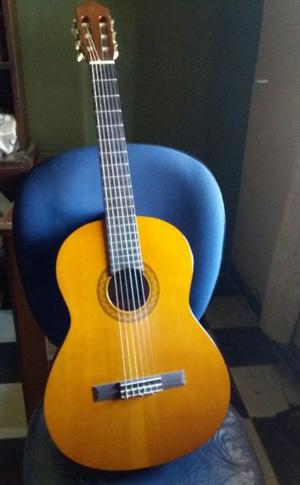 Guitarra yamaha C40