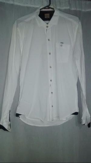 Camisa Go North Hombre talle M