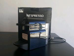 Nespresso Inissia Black