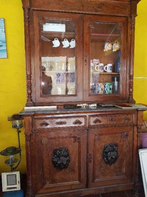 1 Mueble antiguo