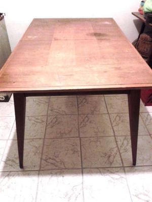 Importante mesa de madera grande y expandible, vintage.