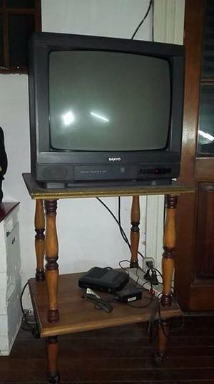 Tv 20 pulgadas con mesa