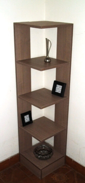 Esquinero de 5 estantes. Diseño Moderno