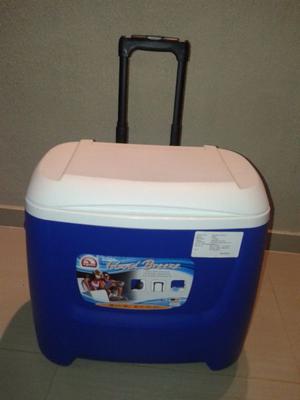 VENDO CONSERVADORA AMERICANA C/RUEDAS 28L