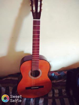 Vendo guitarra criolla