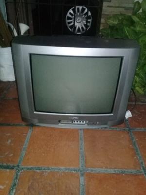 Televisor Sanyo.