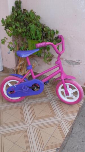 Bicicleta rodado 12 para nena en buen estado