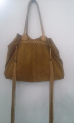 Bolso con flecos