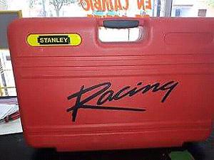 Caja Stanley Racing