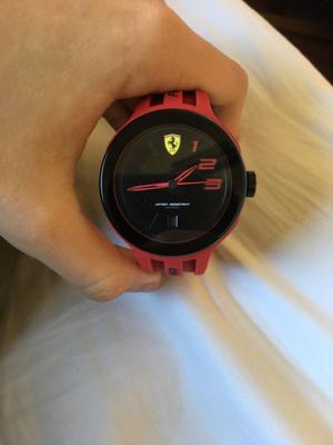 Reloj ferrari nuevo