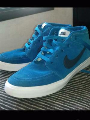 Vendo zapatillas nike suketo