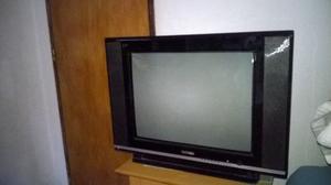 Vendo tv telefunken 21`` slim