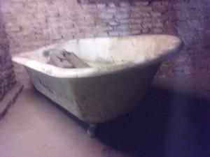1 bañera antigua