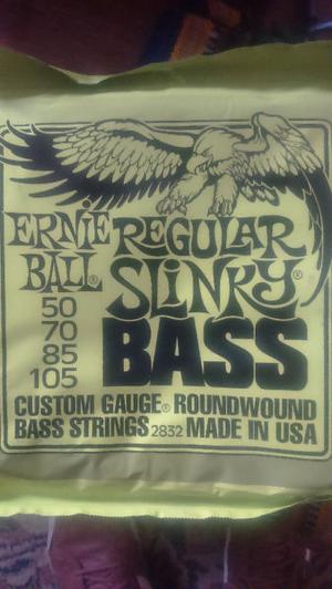 Cuerdas para Bajo Ernie Ball Regular Slinky.