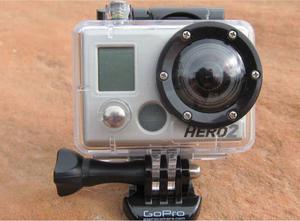 GoPro Hero 2 con accesorios y pantalla