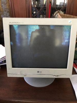 Monitor LG usado