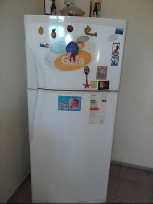 VENDO!!! HELADERA CON FREEZER, MARCA GAFA!!! IMPECABLE!!!