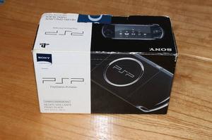 2 Playstation Portable + 2 Juegos + Cargador + Memoria