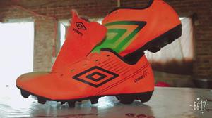 Botines marca Umbro