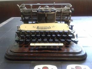 Maquina de escribir HAMMOND