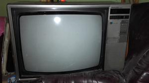 Televisor color PHILCO antiguo. Funciona perfecto, tiene