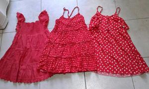 VENDO VESTIDOS DE NENA, COLOR COLORADO, TALLE 6 LOS 