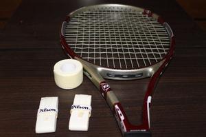 Vendo Raqueta de Tenis Dunlopm-fil 300 Usada