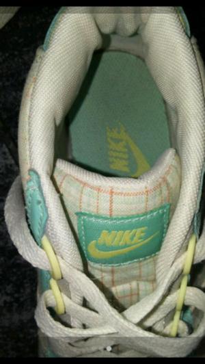 Vendo zapatillas Nike originales con poco uso