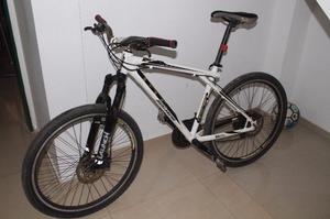 BICICLETA GT AVALANCHE 2.0