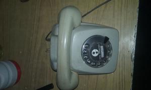 Teléfono antiguo..