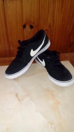 Vendo Zapatillas Nike SB