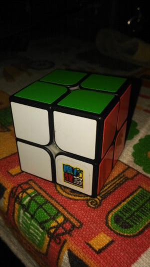 cubo rubik 2x2x2