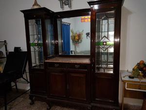 mueble cristalero antiguo