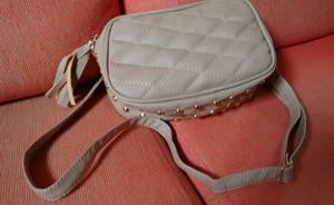 Carterita con Tachas (Nueva, sin uso)