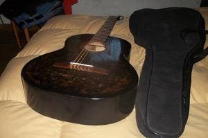 Guitarra criolla " Tango 326 P "