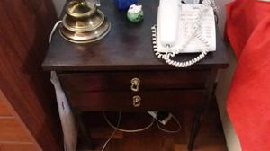 Mesa de luz o teléfono