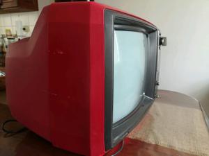 Tv antiguo en perfecto estado
