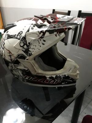 Vendo casco enduro all top