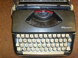 maquina de escribir portatil Olimpia