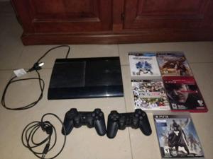 Ps3 usada +2 joysticks +juegos